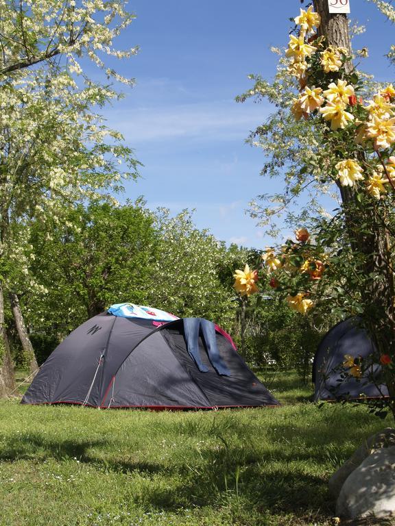 Camping La Digue Chauzon Exterior foto